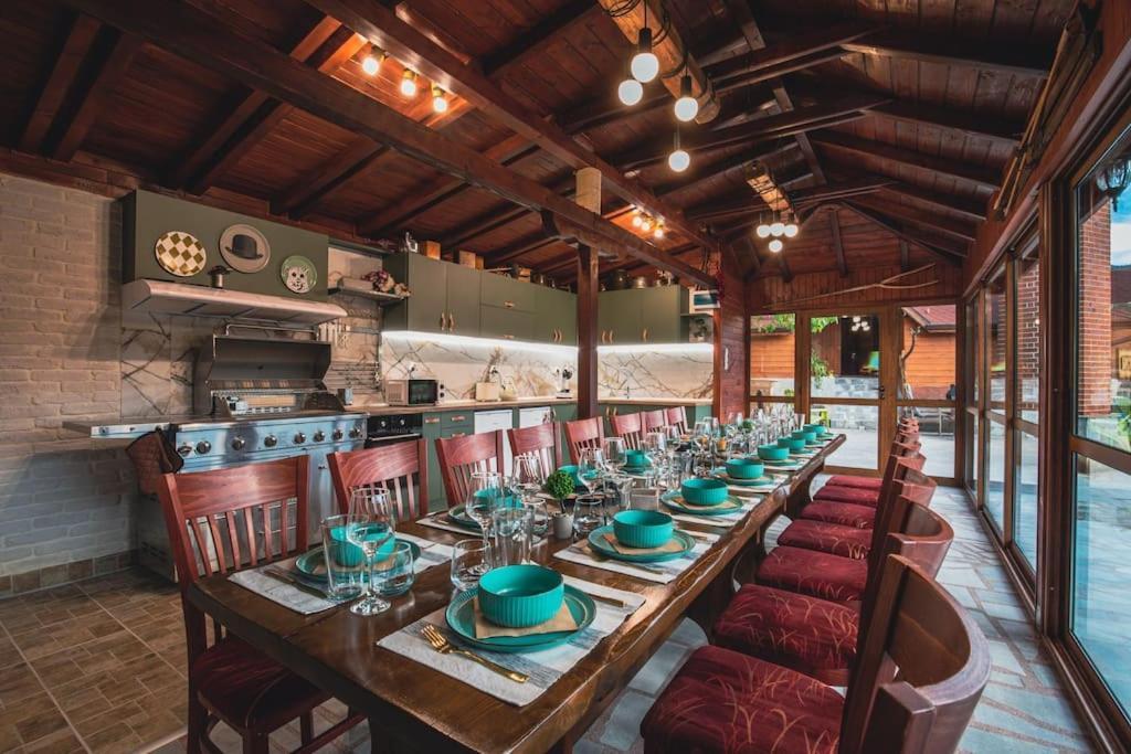 Duvaro Guesthouse Raduil エクステリア 写真